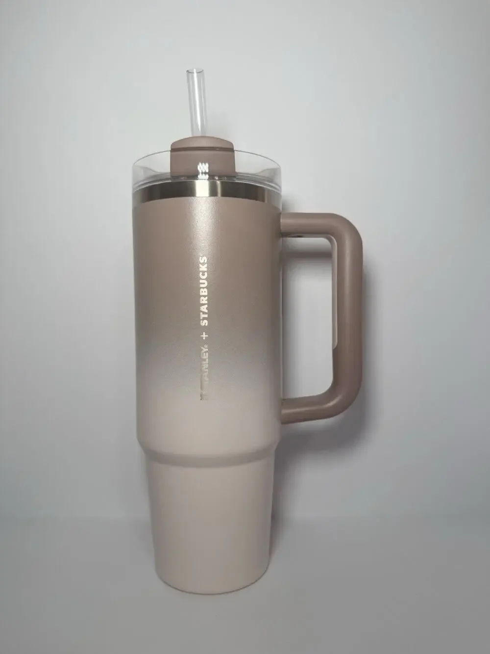 Stanley X Starbucks Hong Kong Exclusive MOCHA MOUSSE 30oz Quencher Tumbler BNWT